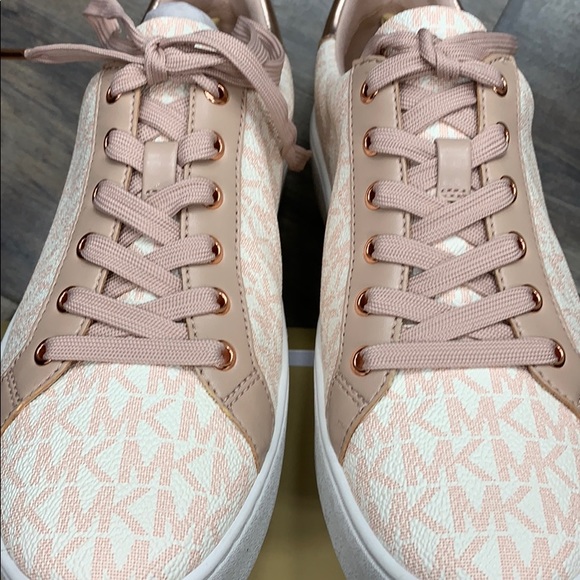 MICHAEL KORS POPPY LACE UP MINI MK LOGO PVC PINK - Picture 8 of 16